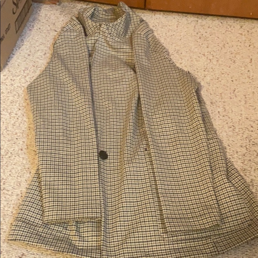 Brown and blue checkered blazer